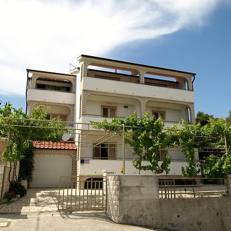 Apartments Biserka Rab Town Zewnętrze zdjęcie