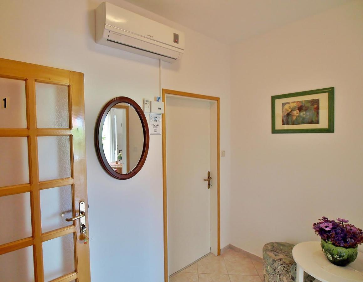 Apartments Biserka Rab Town Zewnętrze zdjęcie